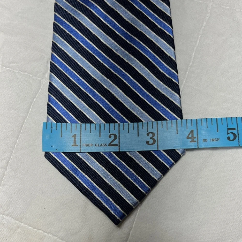 Vintage NWT Nautica‎ Blue and Gray Striped Tie 100% silk